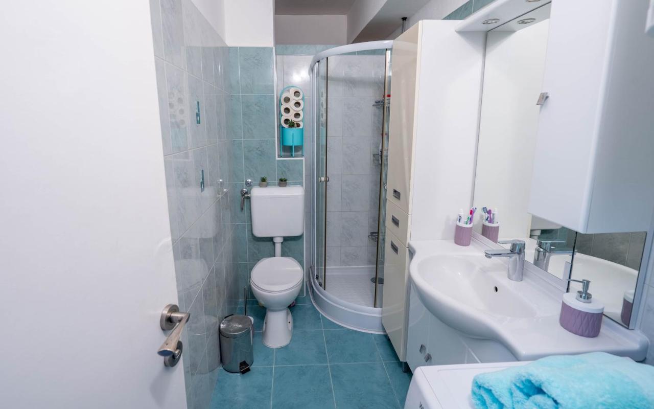 Apartman M Apartamento Knin Exterior foto